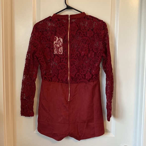 Red romper shorts - Picture 2 of 4